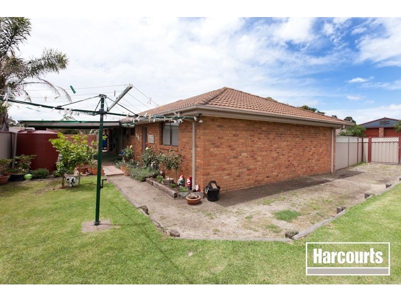 1 Hoop Pine Court, Cranbourne North VIC 3977