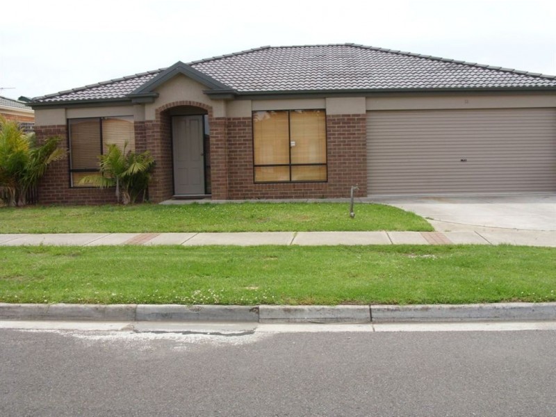 13 Genista Road, Cranbourne VIC 3977