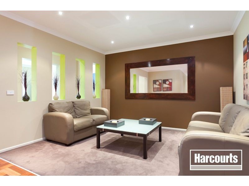 10 Danby Court, Cranbourne North VIC 3977