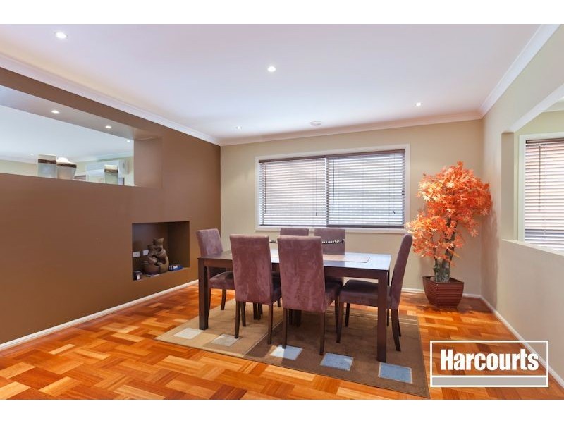 10 Danby Court, Cranbourne North VIC 3977