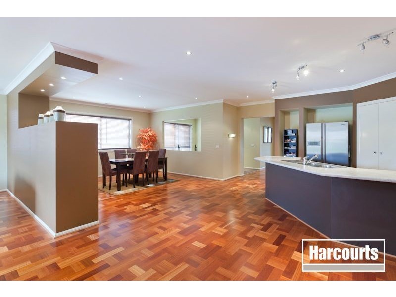 10 Danby Court, Cranbourne North VIC 3977