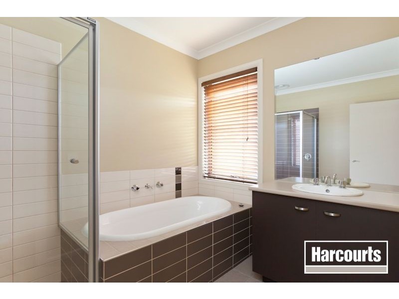 10 Danby Court, Cranbourne North VIC 3977