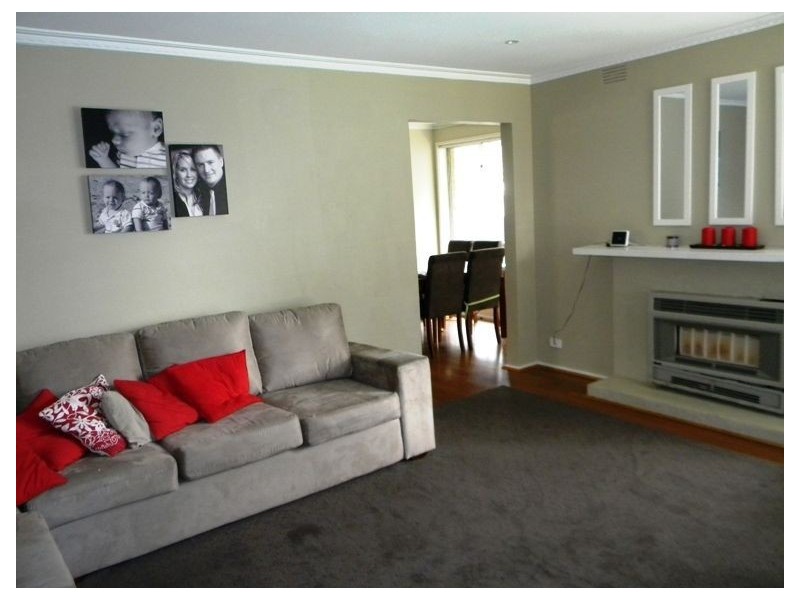 13 Jillian Street, Cranbourne VIC 3977