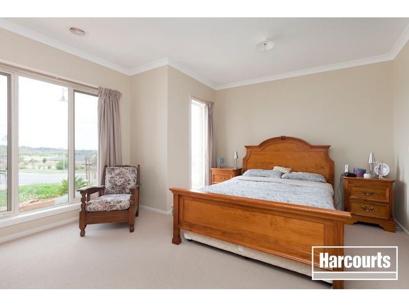 1 Greenwood Court, Cranbourne South VIC 3977