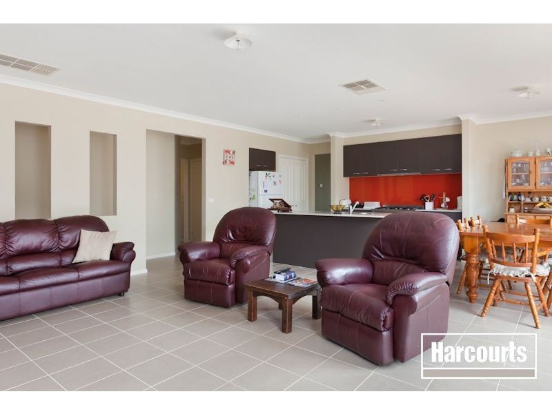1 Greenwood Court, Cranbourne South VIC 3977