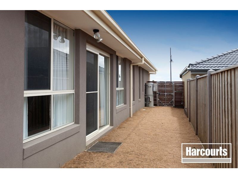 1 Greenwood Court, Cranbourne South VIC 3977