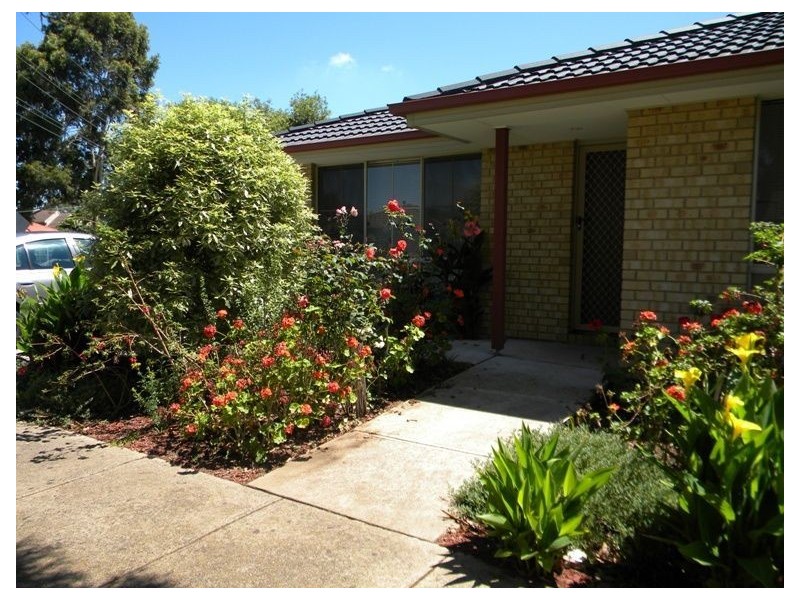 27a Clairmont Avenue, Cranbourne VIC 3977