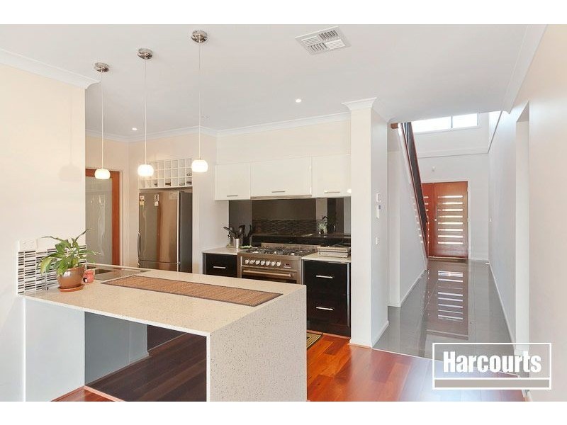 4 Sunnybrook Way, Lyndhurst VIC 3975