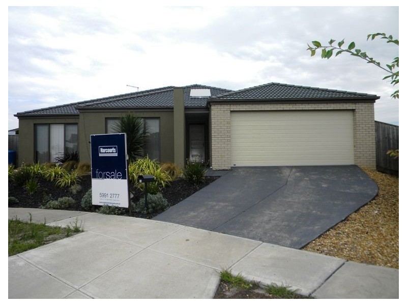 10 Greenview Court, Cranbourne North VIC 3977