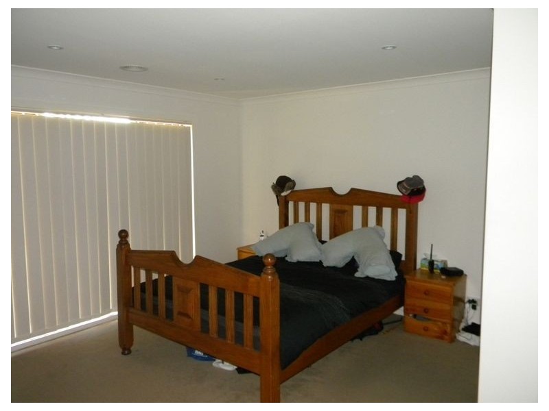 10 Greenview Court, Cranbourne North VIC 3977