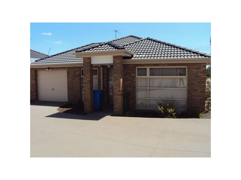 14/95-101 Breens, Cranbourne VIC 3977