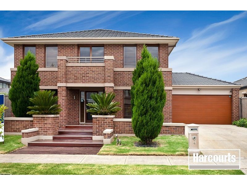 4 Hertford Court, Cranbourne North VIC 3977