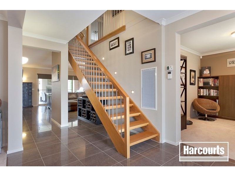 4 Hertford Court, Cranbourne North VIC 3977