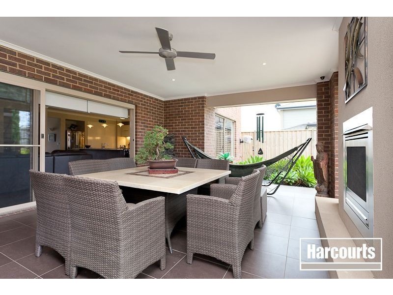 4 Hertford Court, Cranbourne North VIC 3977