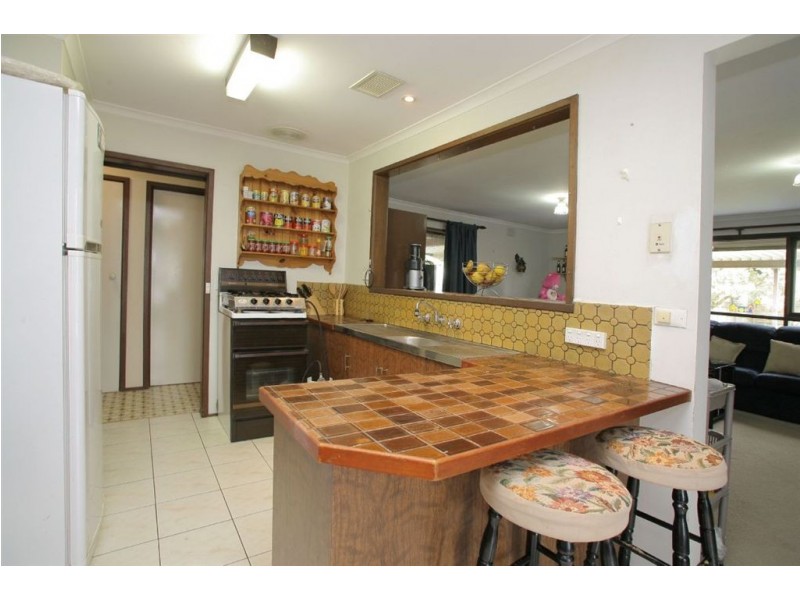 17 Ainsleigh Court, Cranbourne VIC 3977