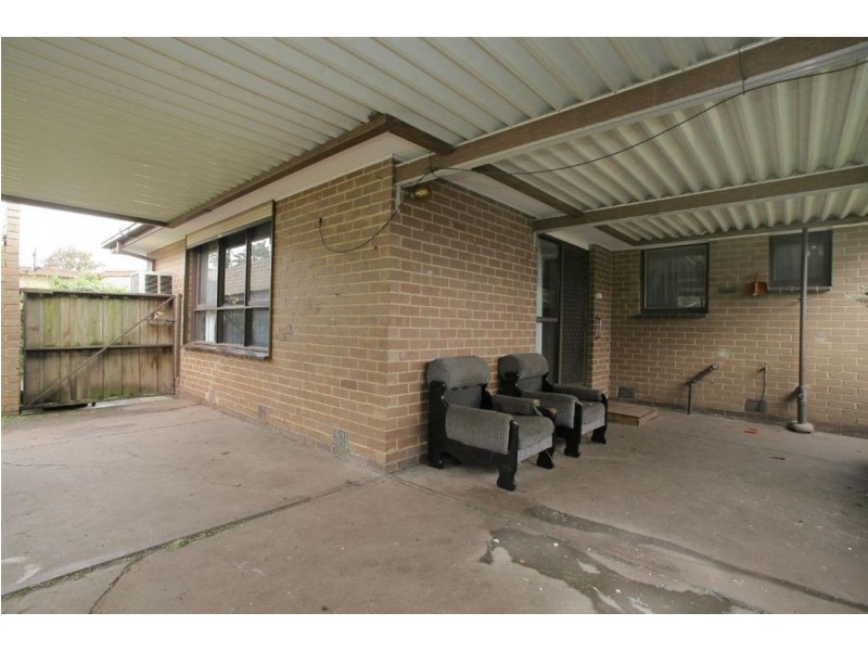 17 Ainsleigh Court, Cranbourne VIC 3977