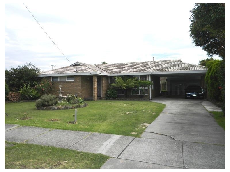 69 Clarendon Street, Cranbourne VIC 3977