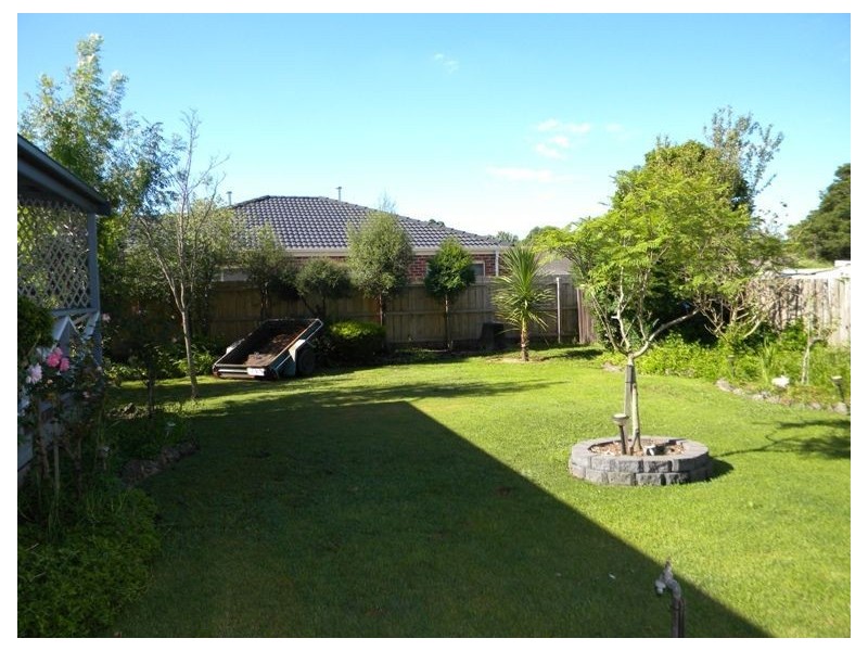 69 Clarendon Street, Cranbourne VIC 3977