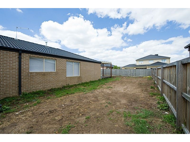 9 Oldis Court, Berwick VIC 3806