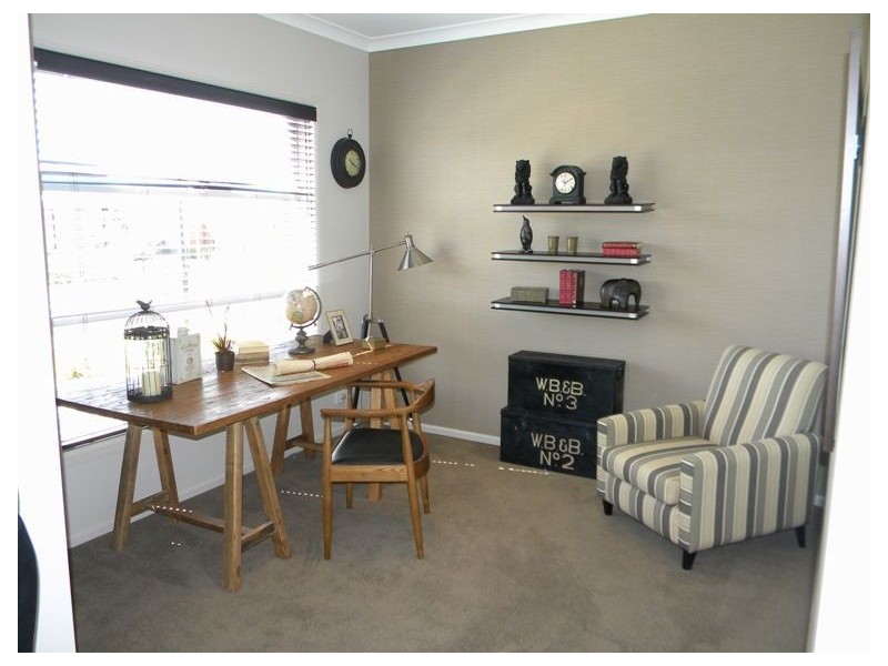 7 Kindred Avenue, Cranbourne North VIC 3977