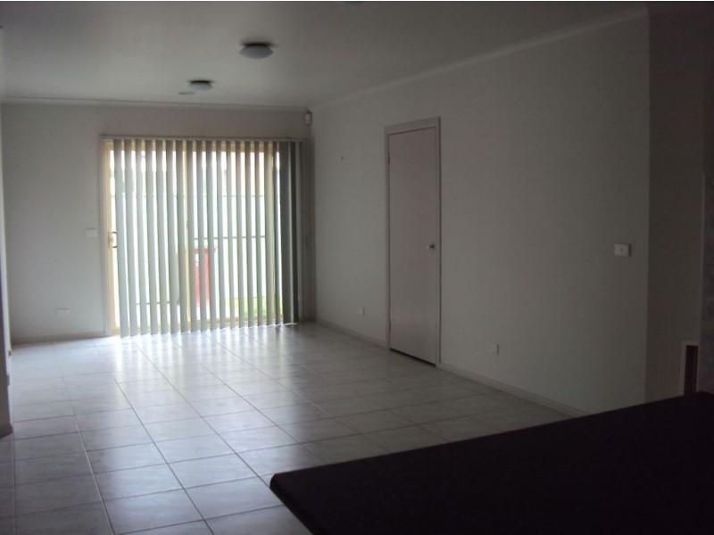 9 Briarcrest Drive, Cranbourne VIC 3977