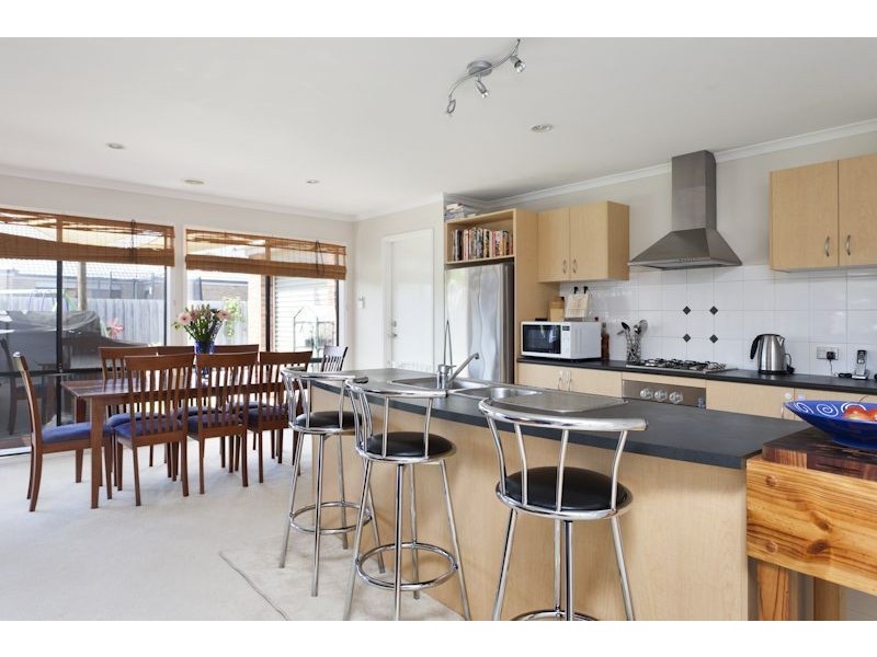 20 Phoenix Avenue, Cranbourne VIC 3977