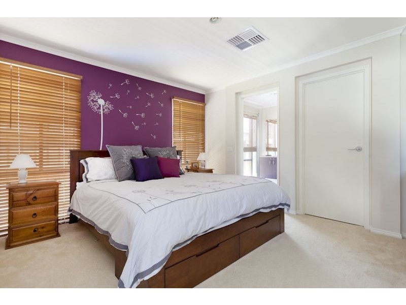 20 Phoenix Avenue, Cranbourne VIC 3977