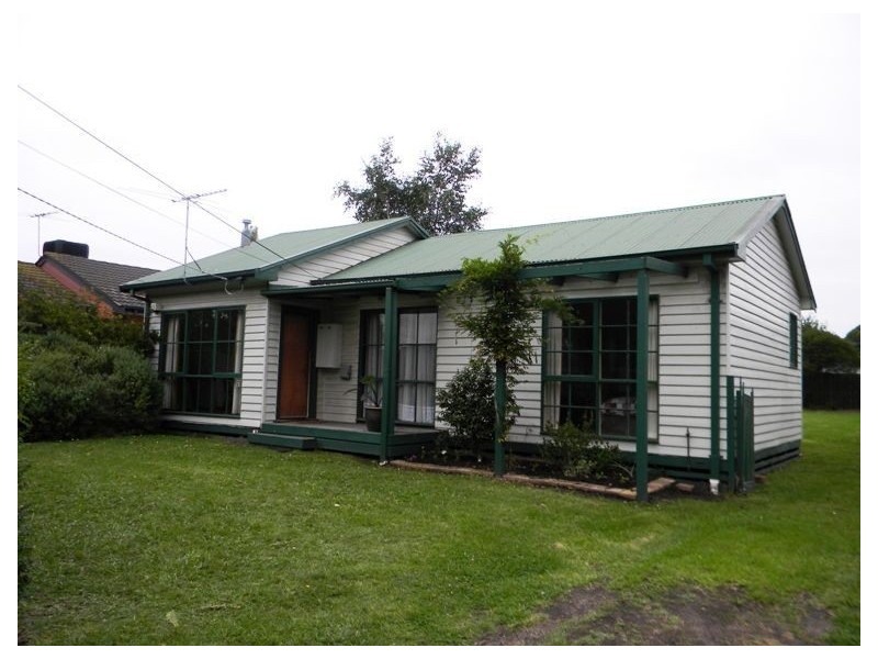 3 Hotham Street, Cranbourne VIC 3977