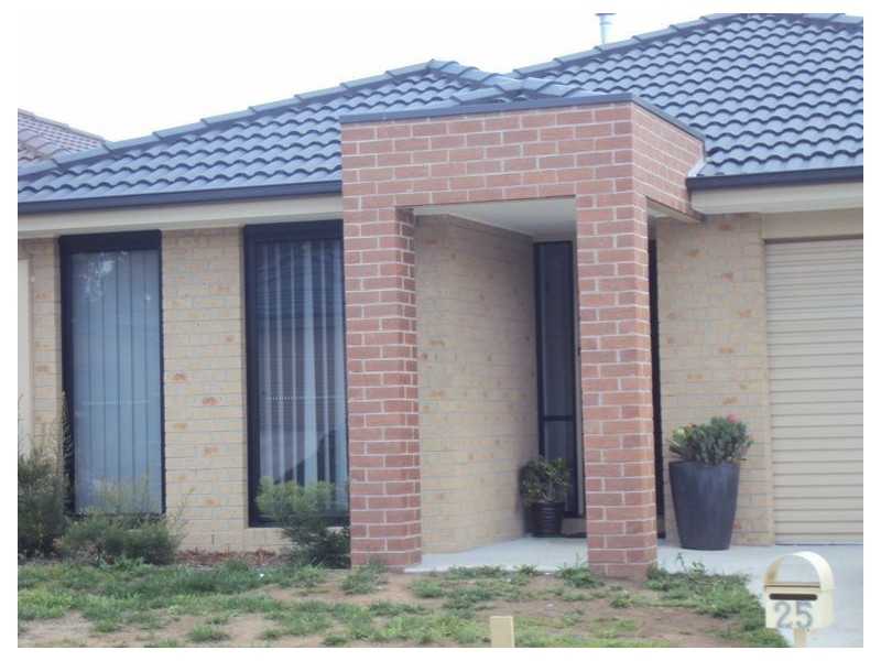 25 Carrumwoods Drive, Carrum Downs VIC 3201