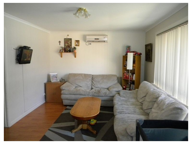 2/83 Clarendon Street, Cranbourne VIC 3977