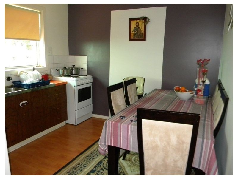 2/83 Clarendon Street, Cranbourne VIC 3977