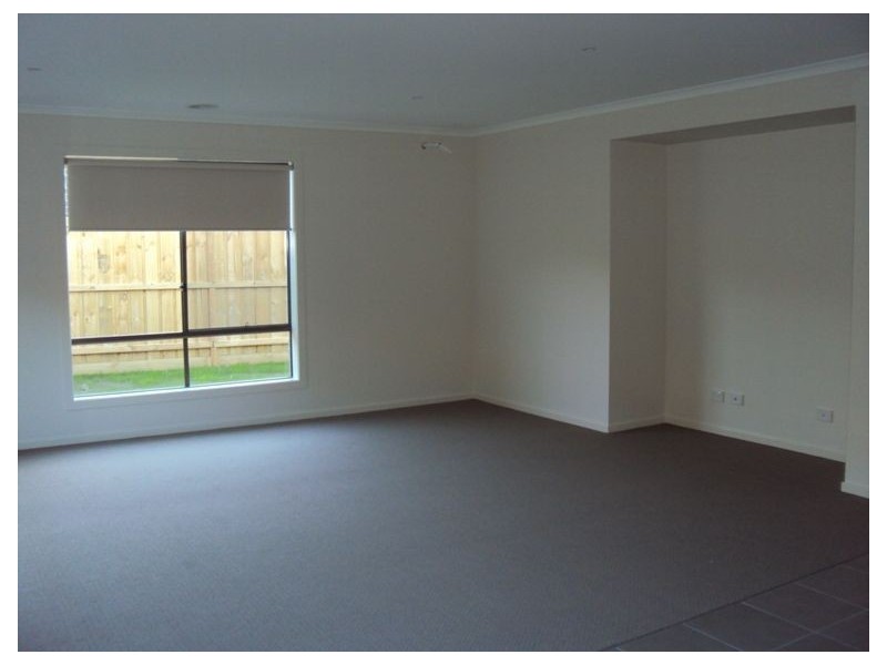 3 Pebble Ave, Lyndhurst VIC 3975