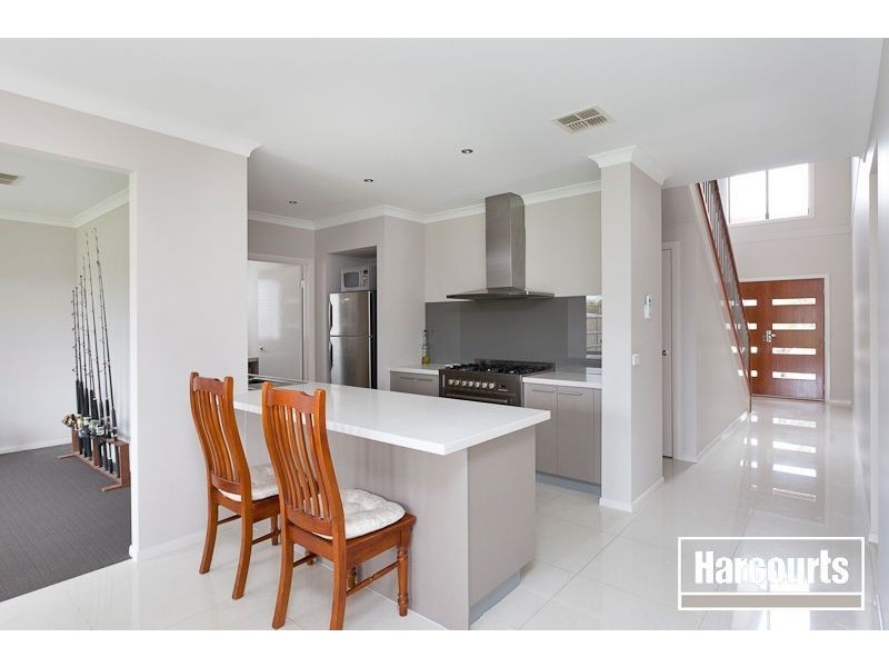 3 Locky Grove, Lyndhurst VIC 3975