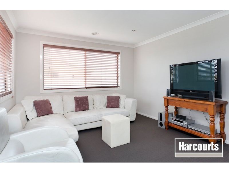 3 Locky Grove, Lyndhurst VIC 3975