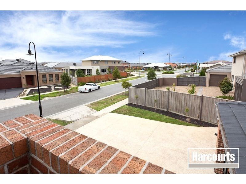 3 Locky Grove, Lyndhurst VIC 3975