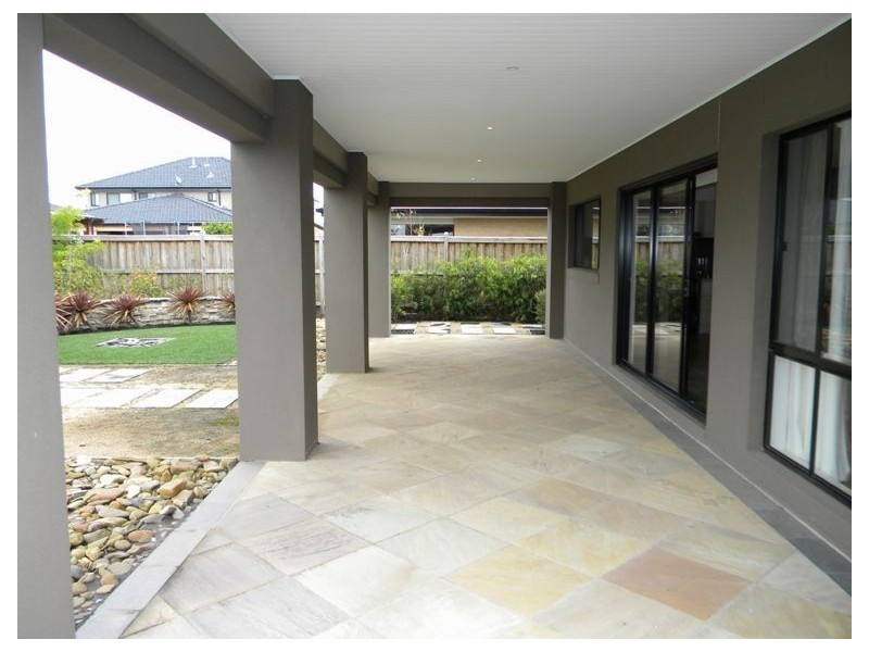 15 Brookwater Parade, Lyndhurst VIC 3975