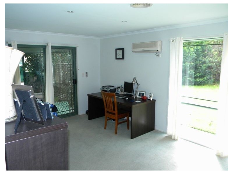 31 Elizabeth Street, Cranbourne North VIC 3977