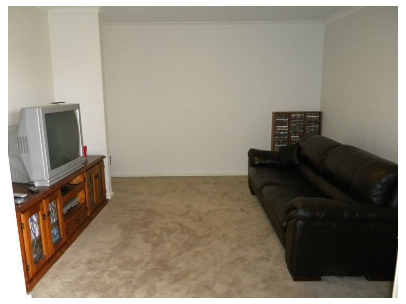 4 Flash Dan Drive, Cranbourne East VIC 3977