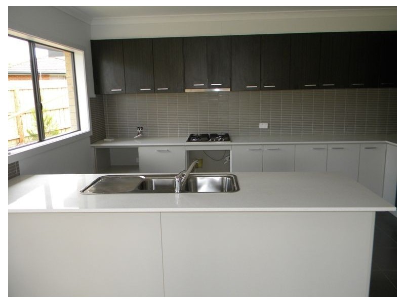 2/12 Landstead Court, Carrum Downs VIC 3201