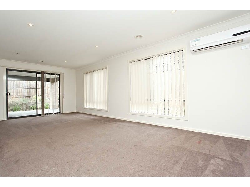 3 Greenview Court, Cranbourne North VIC 3977