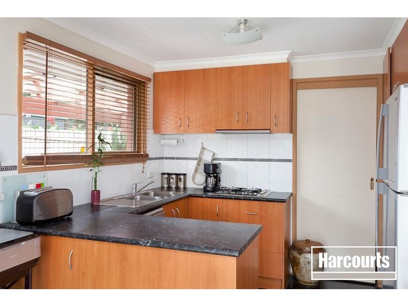 65 Courtenay Avenue, Cranbourne North VIC 3977