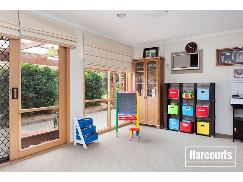 65 Courtenay Avenue, Cranbourne North VIC 3977