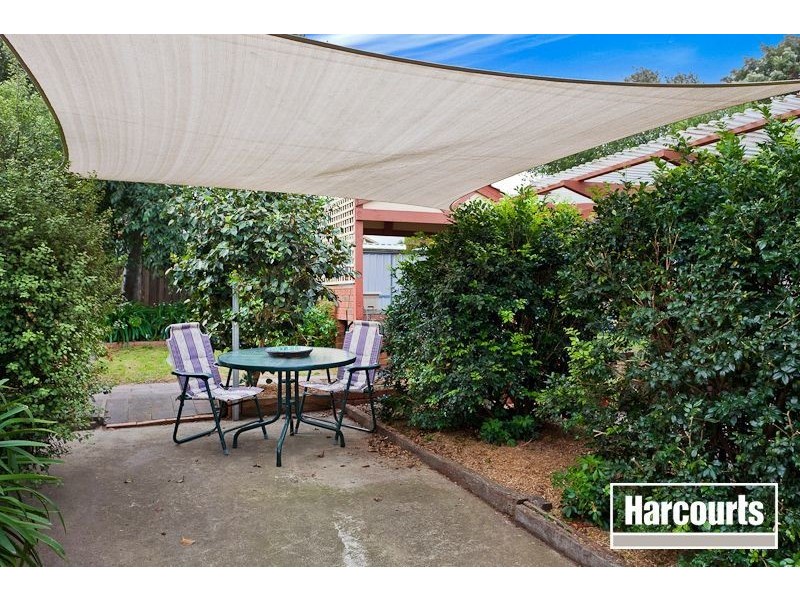 65 Courtenay Avenue, Cranbourne North VIC 3977