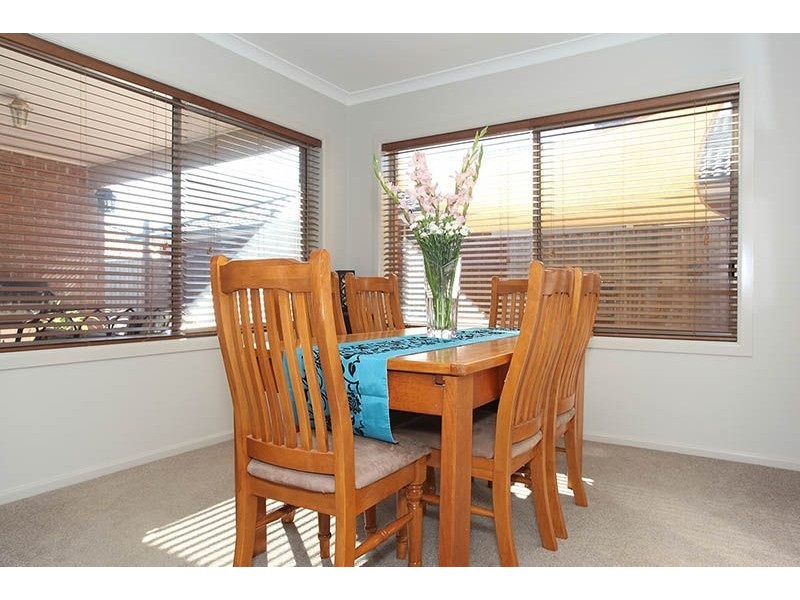 50 Westmoreland Avenue, Cranbourne North VIC 3977