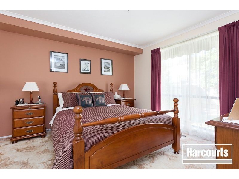14 Highview Avenue, Cranbourne VIC 3977