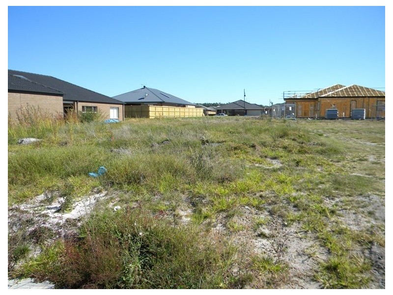 Lot 310 Olivebank Crescent, Cranbourne North VIC 3977