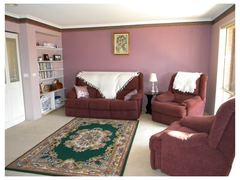 9 Mariner Close, Cranbourne North VIC 3977