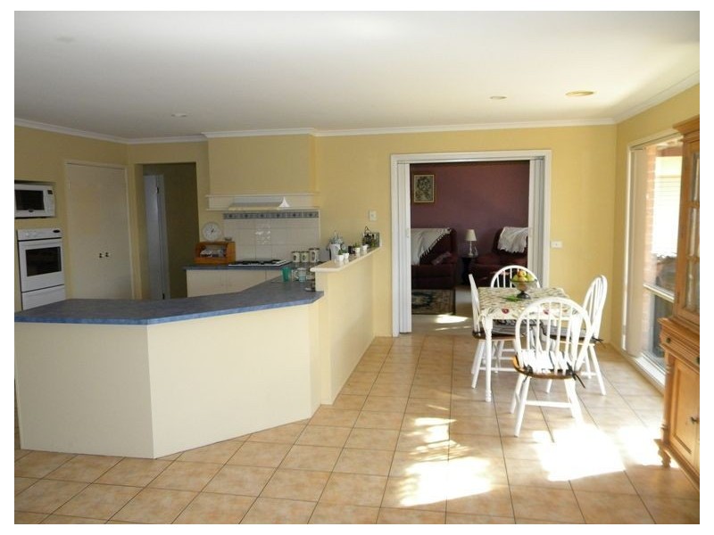 9 Mariner Close, Cranbourne North VIC 3977