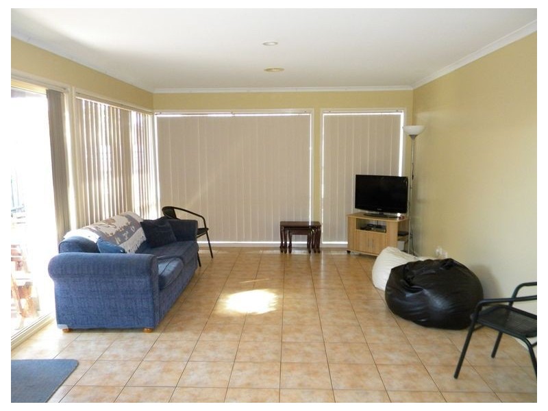 9 Mariner Close, Cranbourne North VIC 3977