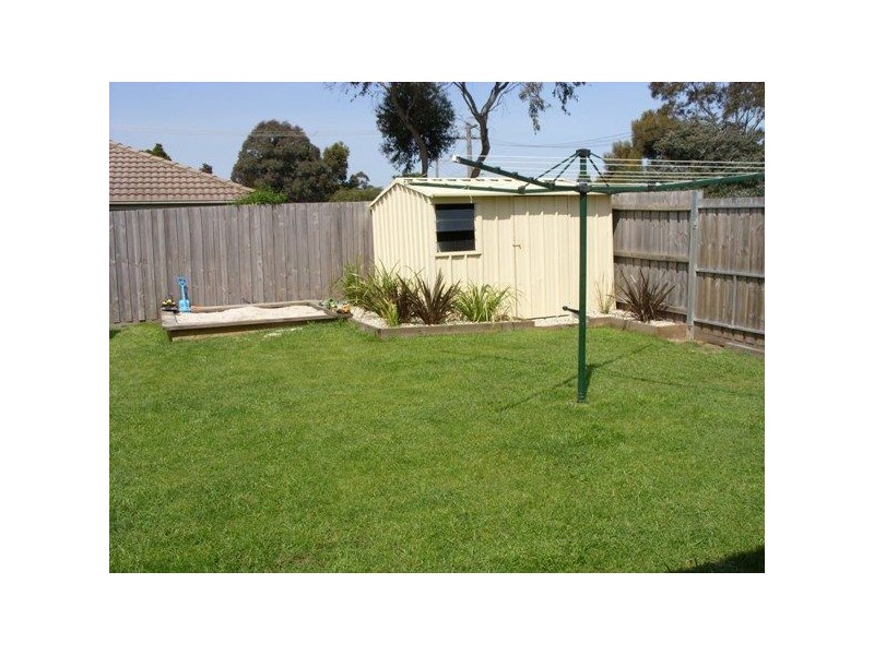 1 Sarno Court, Cranbourne VIC 3977